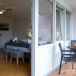 Albview-apartment1 -zentral-naehe Klinik-therme-agilent *