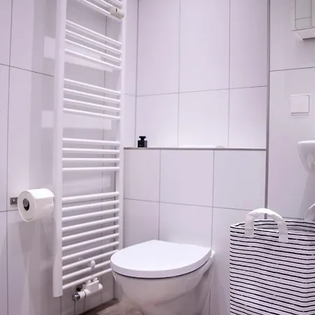 Albview - Zentral - Modern - Naehe Kur- Rehaklinik - Albtherme Appartement *