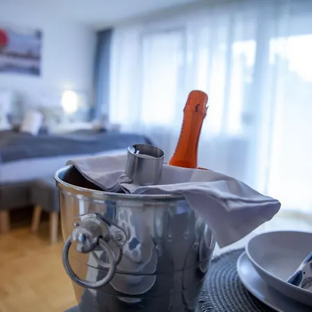 Albview - Zentral - Modern - Naehe Kur- Rehaklinik - Albtherme Lägenhet Waldbronn