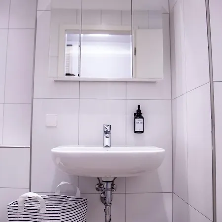 Albview - Zentral - Modern - Naehe Kur- Rehaklinik - Albtherme *