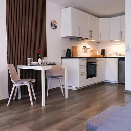 Albview-apartment1 -zentral-naehe Klinik-therme-agilent * Waldbronn